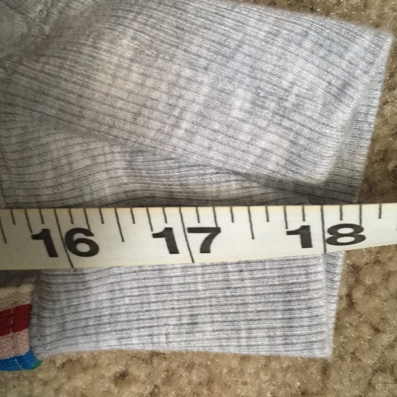 Sweatshirt - Picture 3 of 5